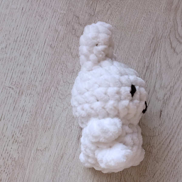 Llavero conejito Miffy Amigurumi