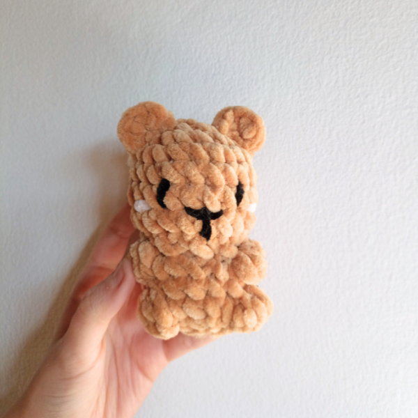 Llavero oso amigurumi