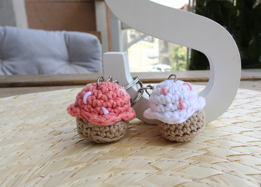 Llavero mini cupcake amigurumi