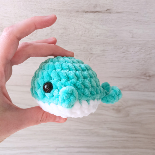 Peluche ballena amigurumi mediana crochet