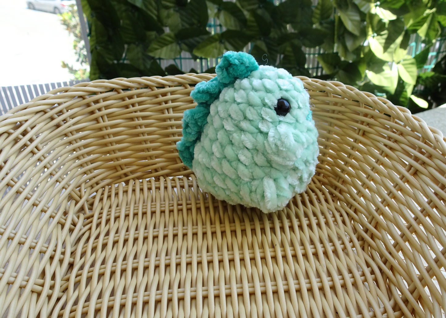 Llavero peluche bebé dinosaurio Amigurumi