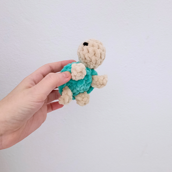 Llavero tortuguita de peluche Amigurumi