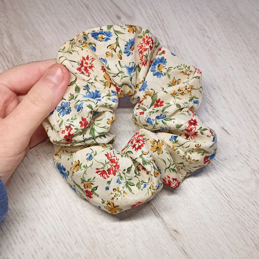 Scrunchie Happy Flowers