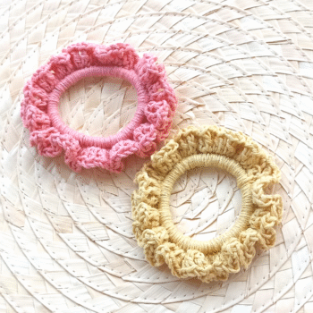 Mini scrunchies a crochet