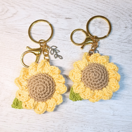 Llavero girasol amigurumi